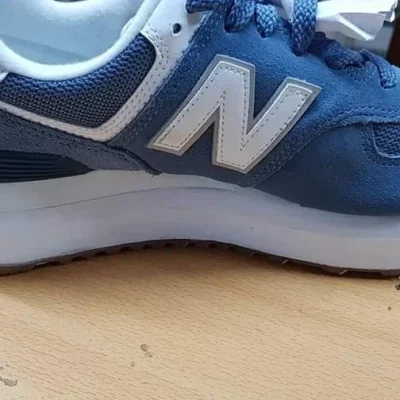 3 C